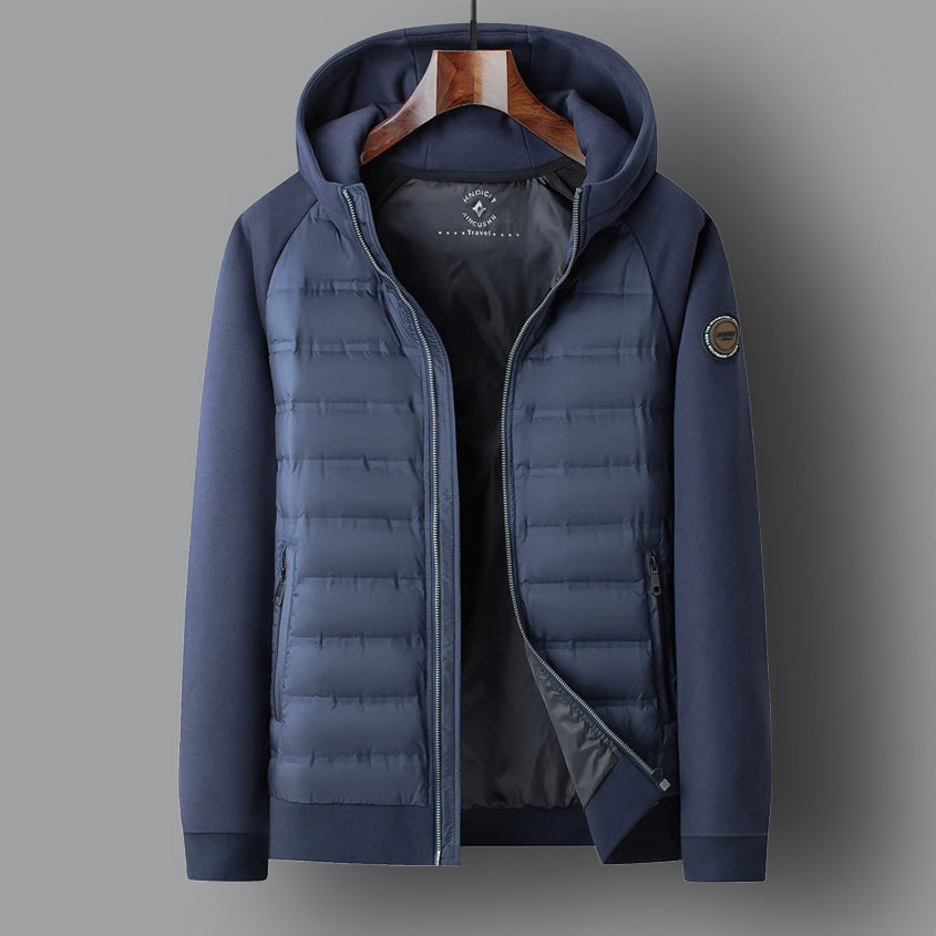 Warme Herrenjacke mit Kapuze
